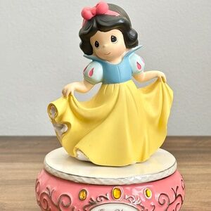 DISNEY Precious Moments SNOW WHITE Music Box Figurine 893503 Once Upon A Time